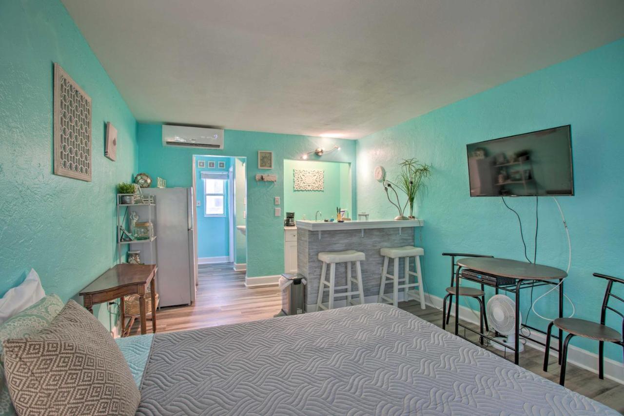 Tropical Pass-A-Grille Gem With Direct Beach Access! St. Pete Beach Eksteriør bilde